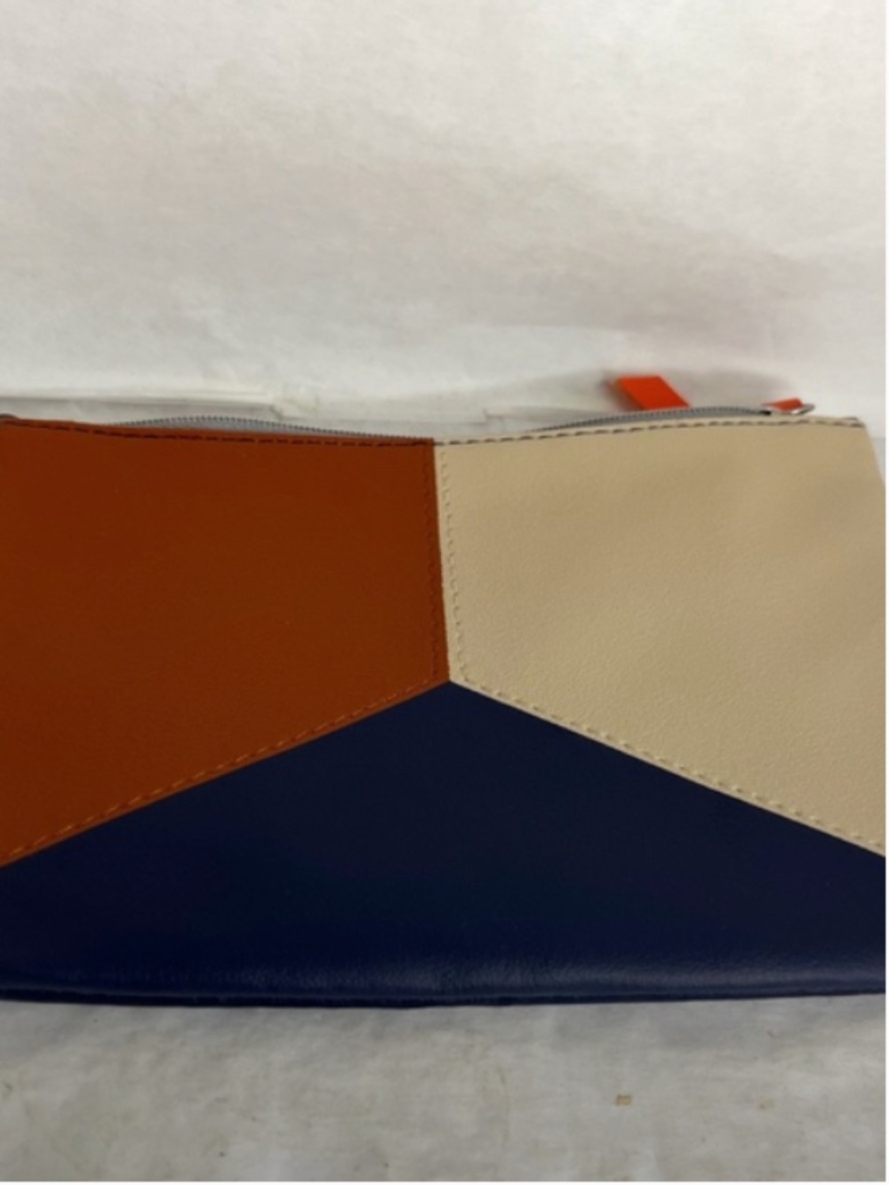 IPSY Glam Bag Makeup Case Cream Brown Navy Colorblocked Nov 2020 Zipper Tan